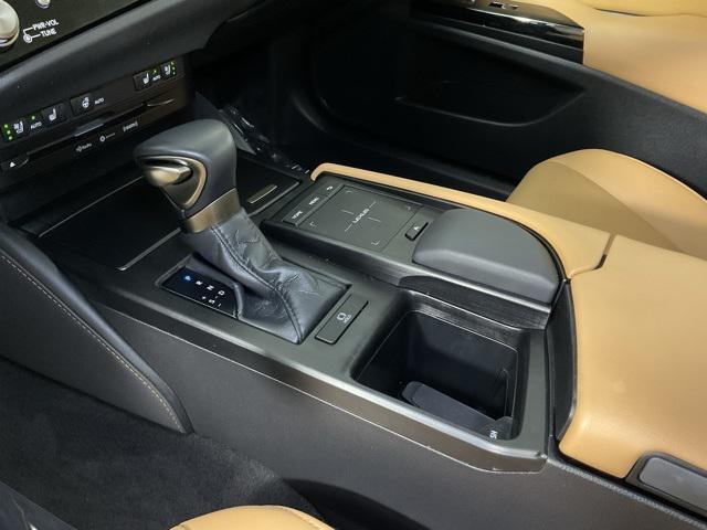used 2022 Lexus ES 350 car, priced at $32,995