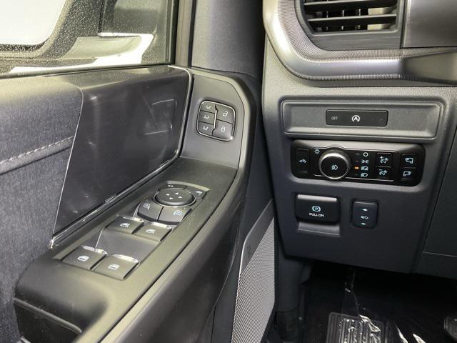 new 2025 Ford F-150 car, priced at $61,433