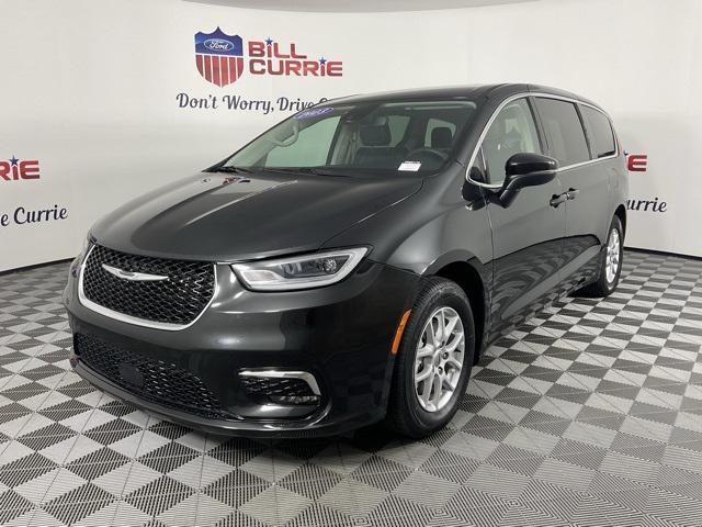 used 2023 Chrysler Pacifica car, priced at $24,999