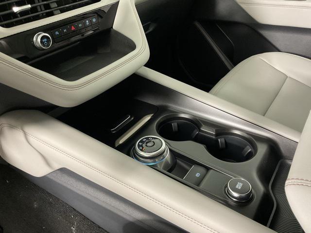 new 2025 Ford Explorer car, priced at $37,314
