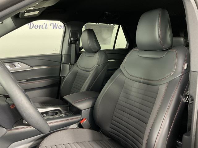 new 2025 Ford Explorer car, priced at $45,054