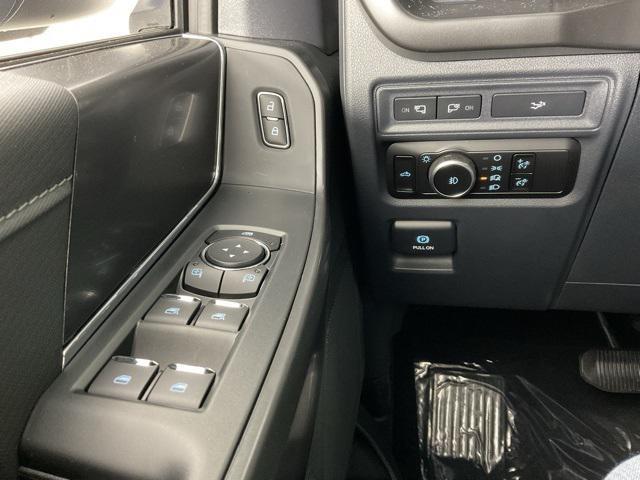 new 2024 Ford F-150 car, priced at $43,307