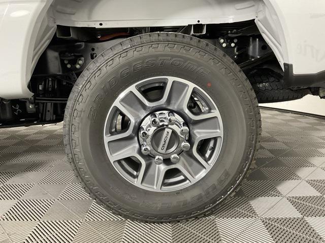 new 2025 Ford F-250 car, priced at $52,612