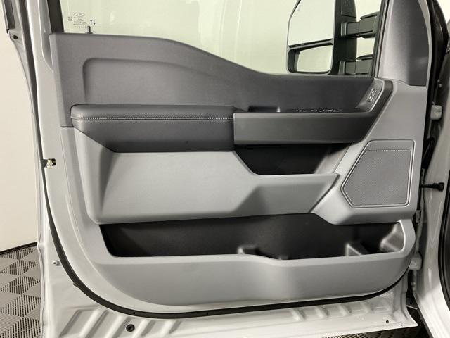 new 2025 Ford F-250 car, priced at $52,612