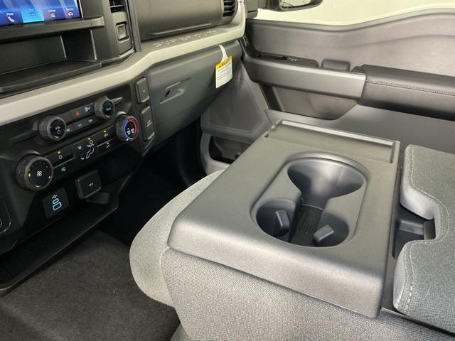 new 2025 Ford F-250 car, priced at $52,612