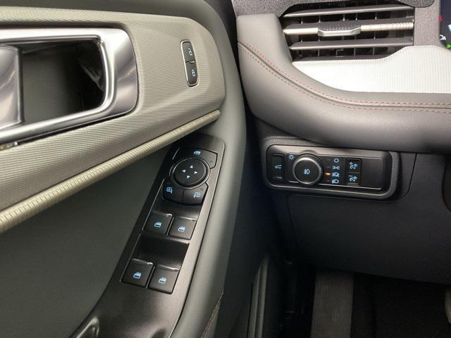 new 2025 Ford Explorer car, priced at $37,314