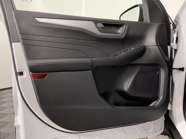 new 2025 Ford Escape car, priced at $25,912