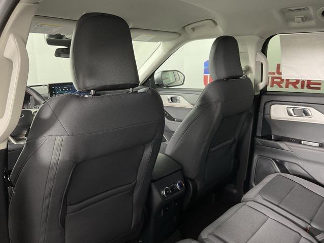 new 2025 Ford Explorer car, priced at $33,318