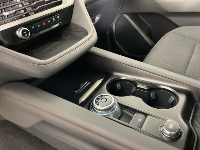 new 2025 Ford Explorer car, priced at $33,318