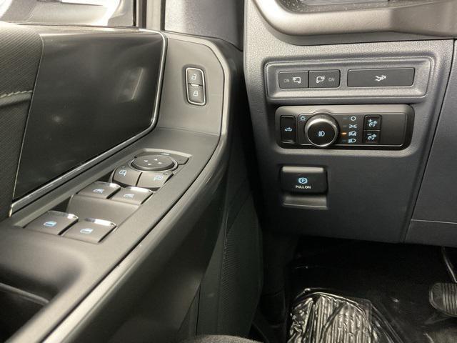 new 2024 Ford F-150 car, priced at $43,307