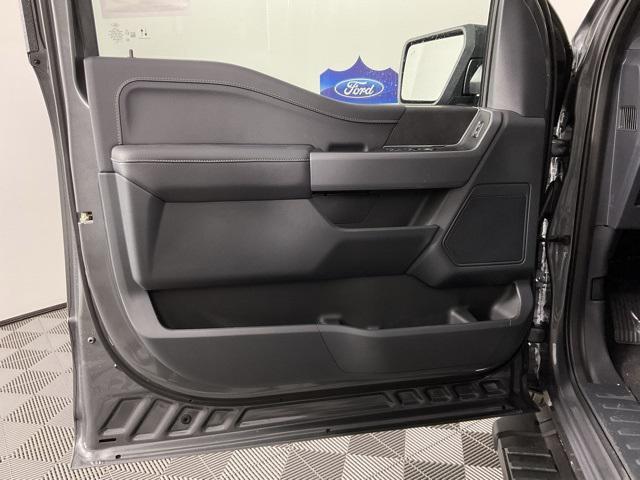 new 2025 Ford F-150 car, priced at $51,596