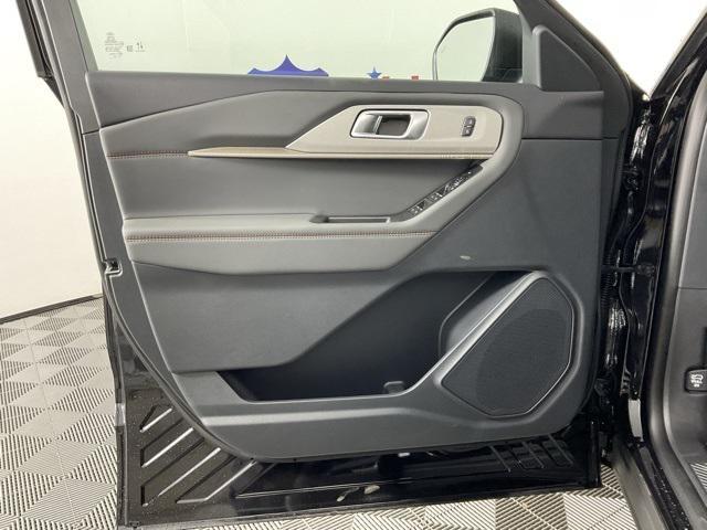 new 2025 Ford Explorer car, priced at $40,311