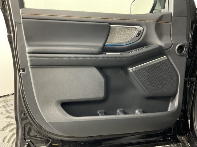 new 2025 Ford Expedition car, priced at $83,089