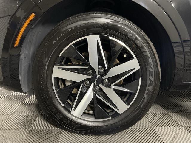 used 2023 Kia Sorento car, priced at $27,991