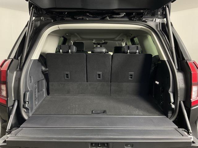 new 2025 Ford Expedition car, priced at $79,235