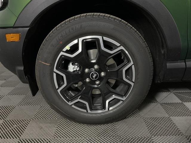 new 2025 Ford Bronco Sport car, priced at $33,066