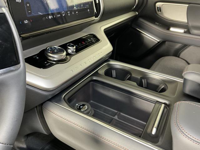 new 2025 Ford Expedition car, priced at $63,225