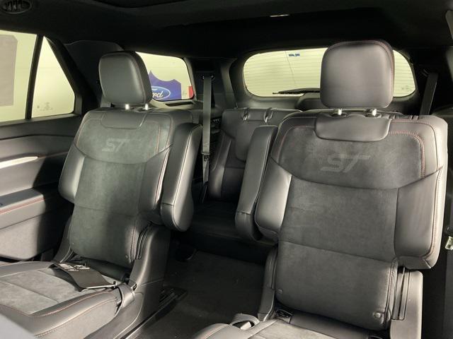 new 2025 Ford Explorer car, priced at $52,568
