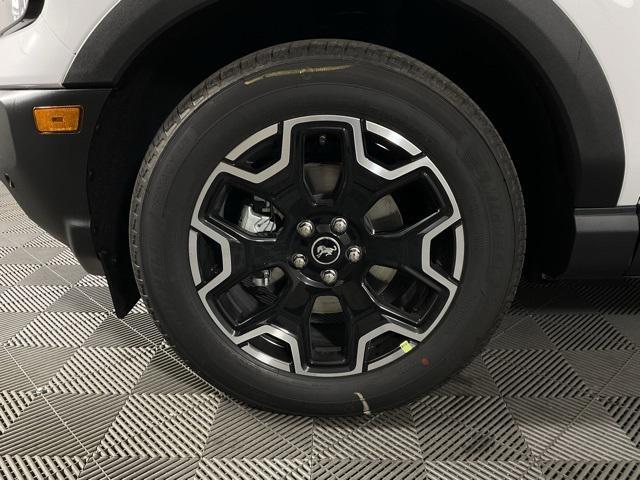new 2025 Ford Bronco Sport car, priced at $37,556
