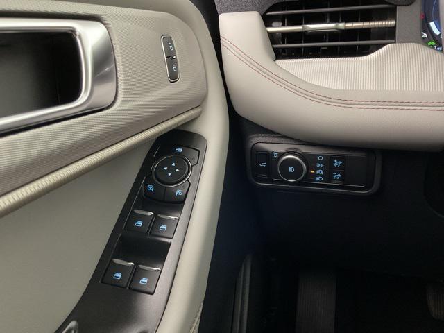 new 2025 Ford Explorer car, priced at $36,662