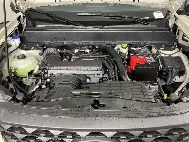 new 2025 Ford Maverick car, priced at $35,092