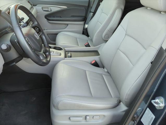 used 2022 Honda Pilot car, priced at $25,495
