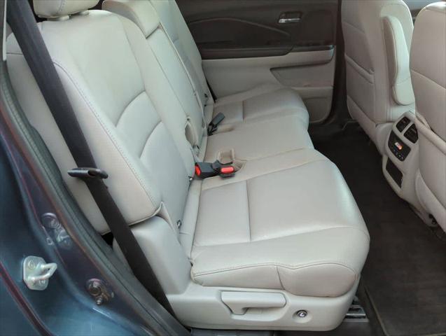 used 2022 Honda Pilot car, priced at $25,495