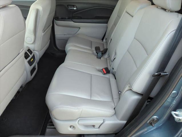 used 2022 Honda Pilot car, priced at $25,495