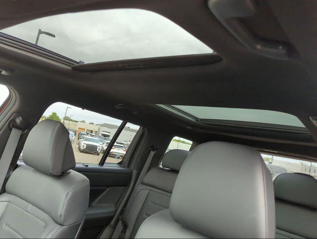 new 2025 Hyundai Santa Fe car, priced at $48,958