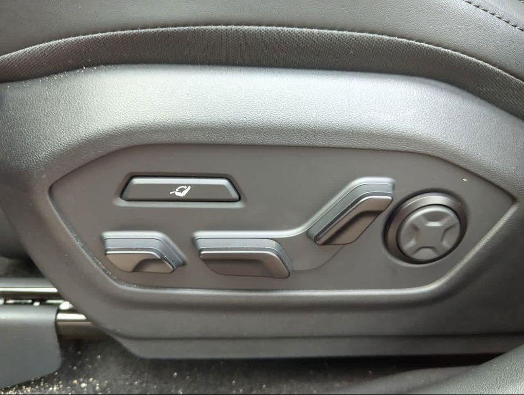 new 2025 Hyundai Santa Fe car, priced at $48,958