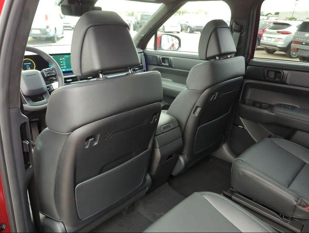 new 2025 Hyundai Santa Fe car, priced at $48,958