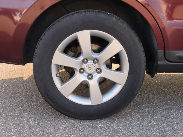 used 2009 Hyundai Santa Fe car, priced at $5,000