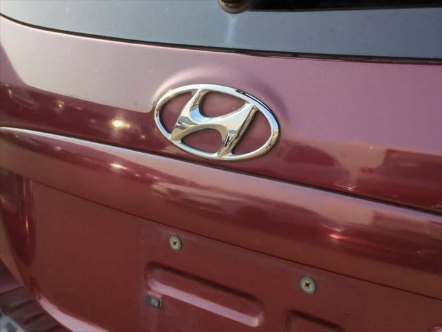 used 2009 Hyundai Santa Fe car, priced at $5,000