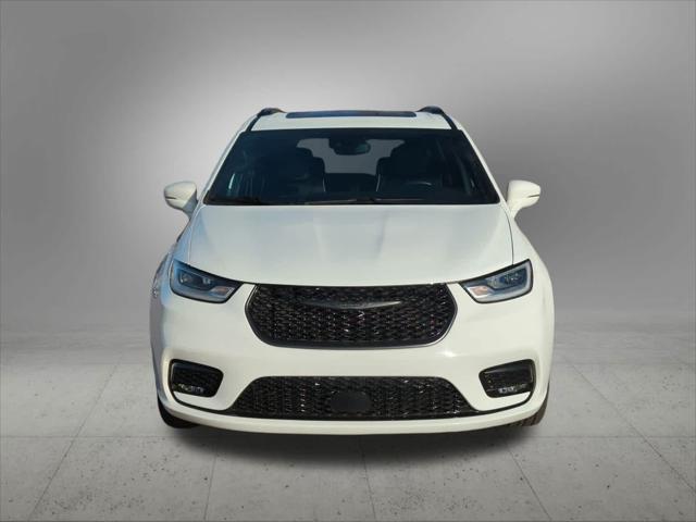 used 2021 Chrysler Pacifica car, priced at $26,995