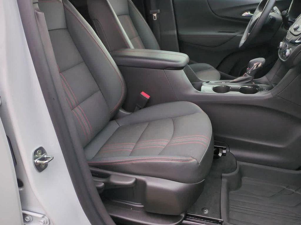 used 2022 Chevrolet Equinox car, priced at $21,087