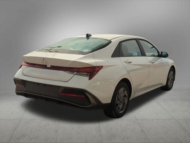 new 2024 Hyundai Elantra car, priced at $25,405