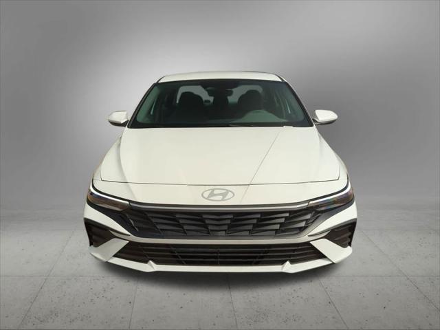 new 2024 Hyundai Elantra car, priced at $25,405