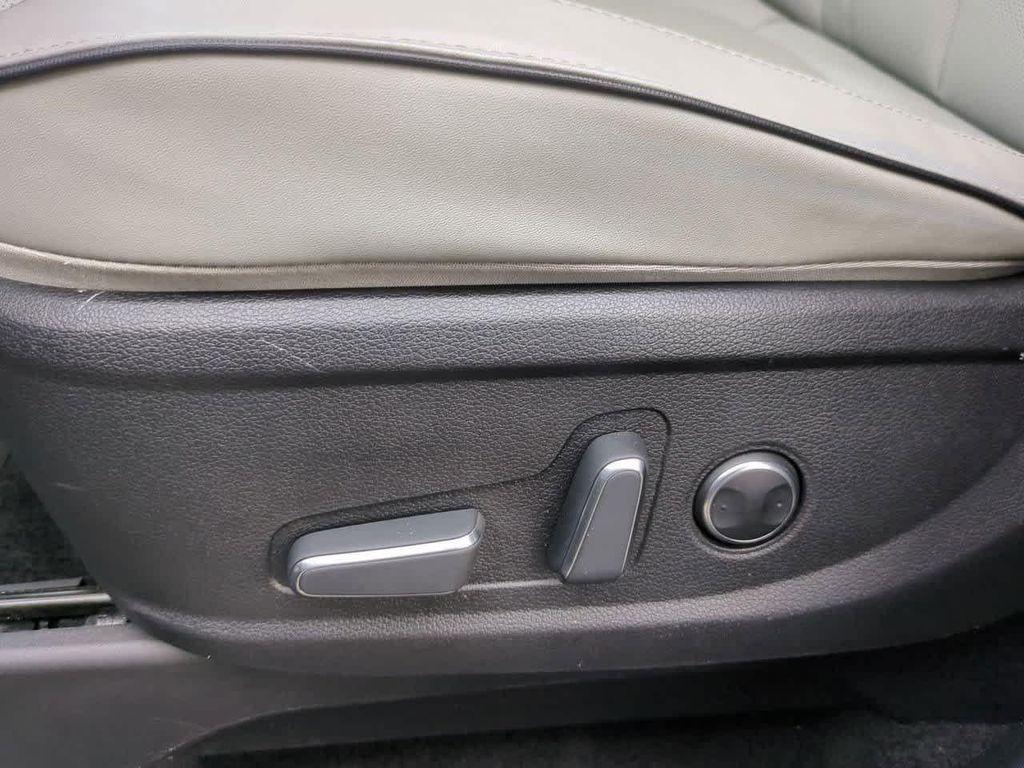 used 2023 Hyundai Palisade car, priced at $30,000
