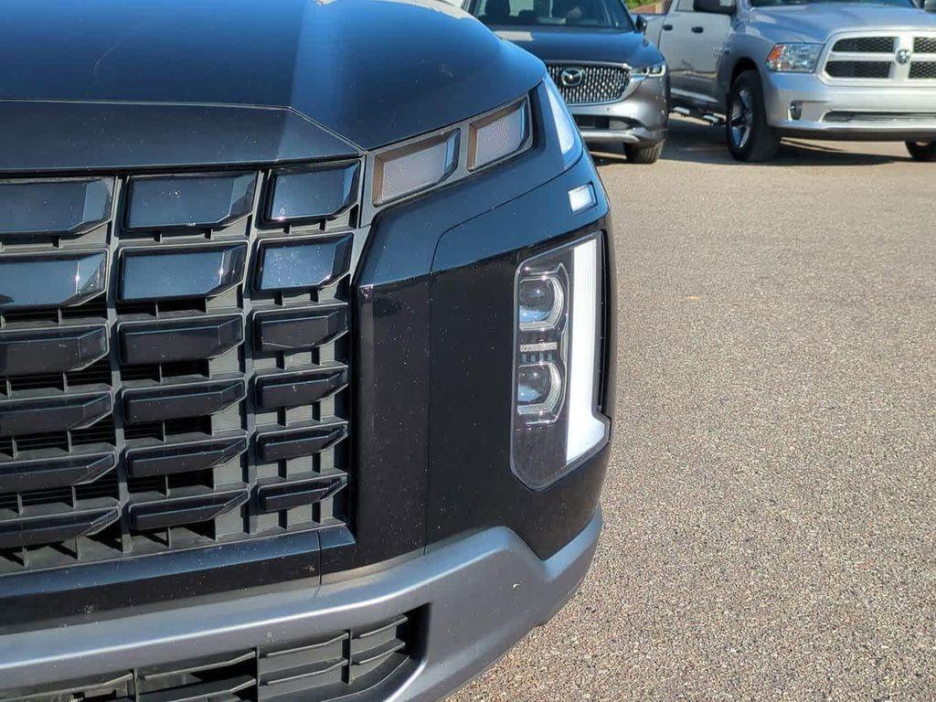 used 2023 Hyundai Palisade car, priced at $30,000