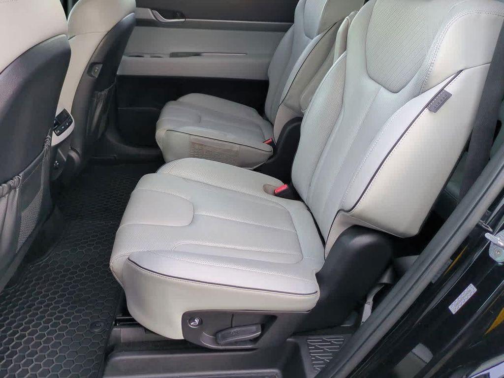 used 2023 Hyundai Palisade car, priced at $30,000