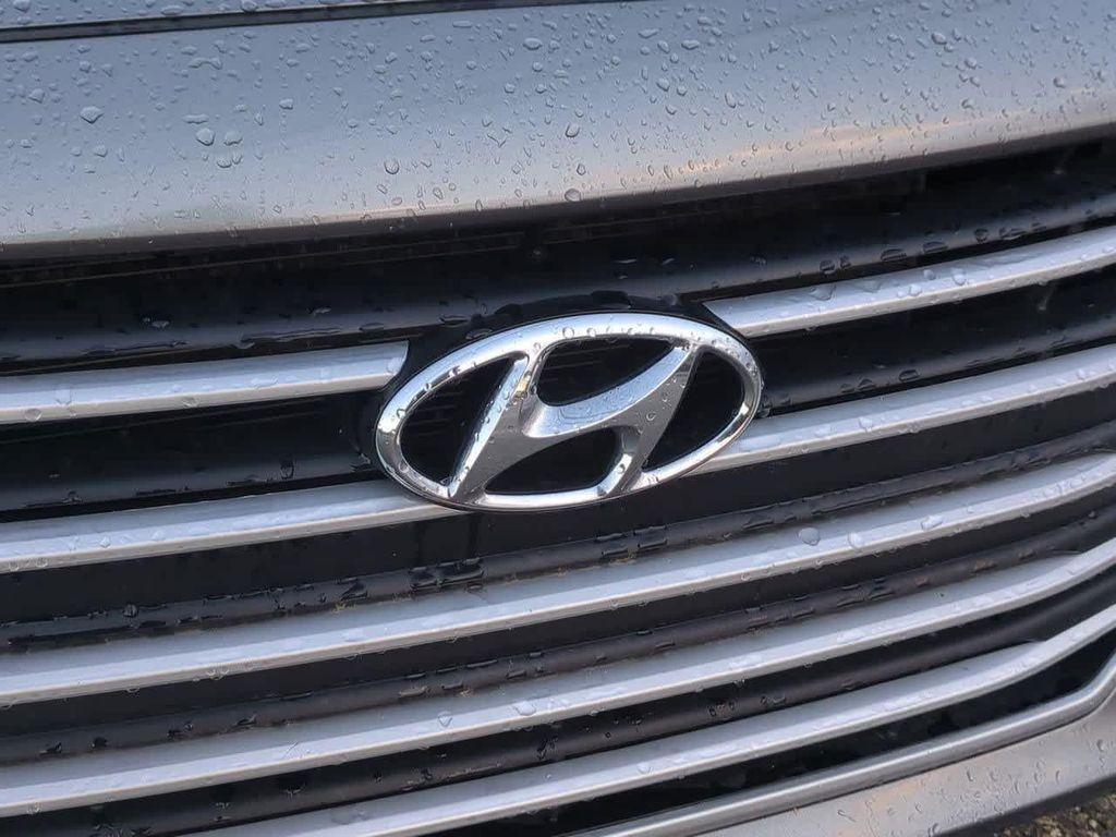 used 2018 Hyundai Elantra car, priced at $10,386