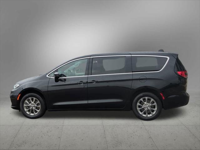 used 2023 Chrysler Pacifica car, priced at $36,513