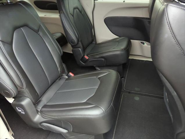 used 2023 Chrysler Pacifica car, priced at $33,095