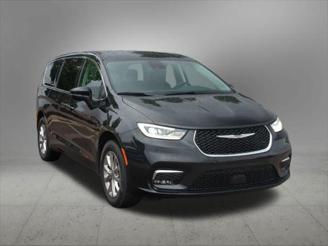 used 2023 Chrysler Pacifica car, priced at $36,513