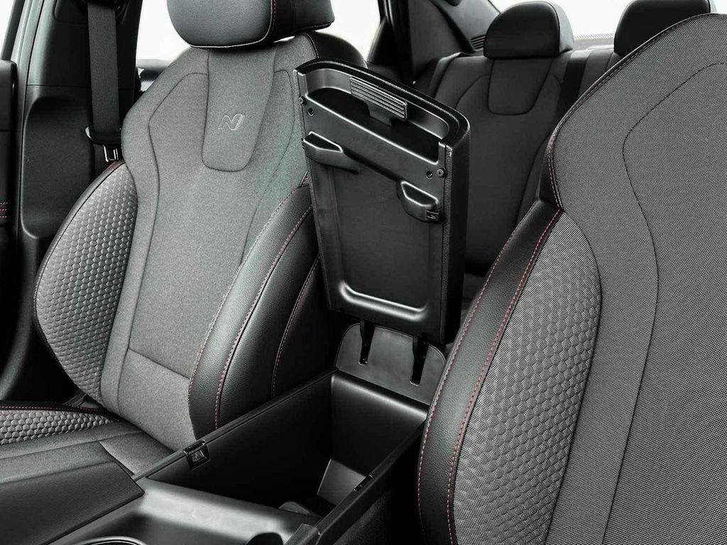 new 2025 Hyundai Elantra car, priced at $30,523