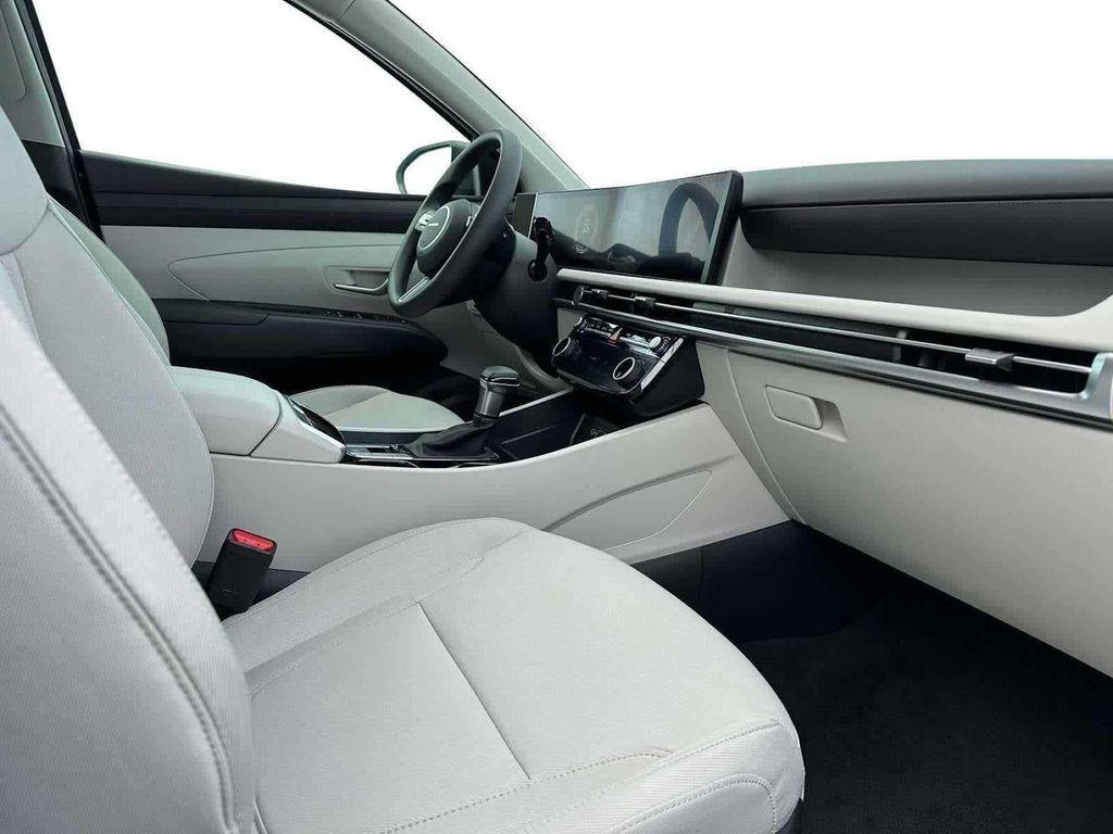 new 2025 Hyundai Tucson car, priced at $33,100