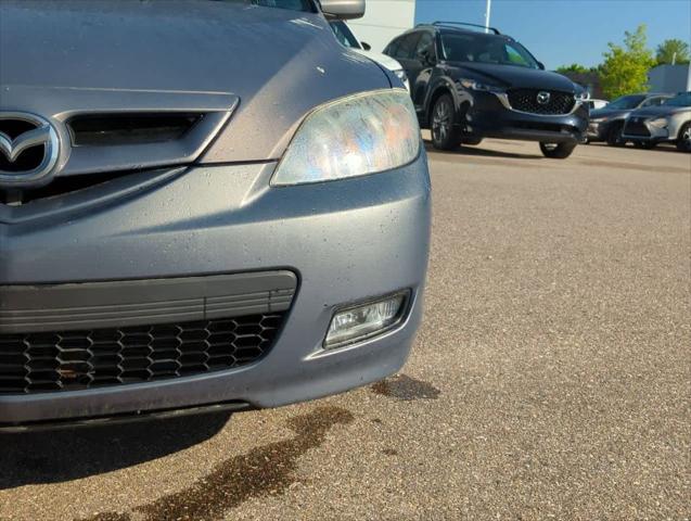 used 2009 Mazda Mazda3 car, priced at $7,000