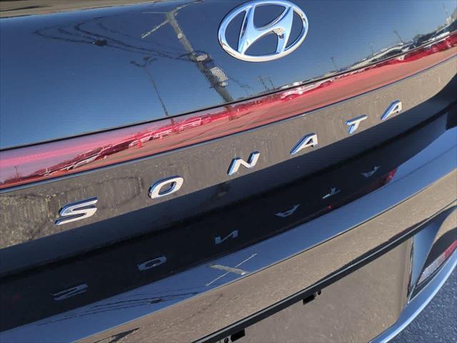 new 2023 Hyundai Sonata Hybrid car, priced at $32,690