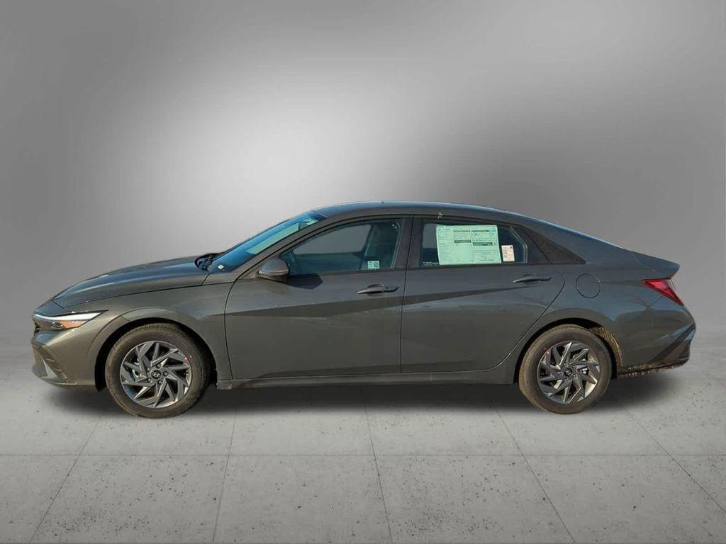 new 2024 Hyundai Elantra car, priced at $23,000