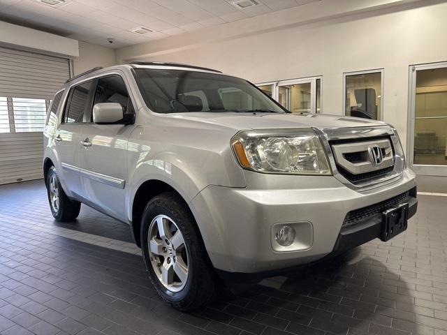 used 2011 Honda Pilot car, priced at $8,900